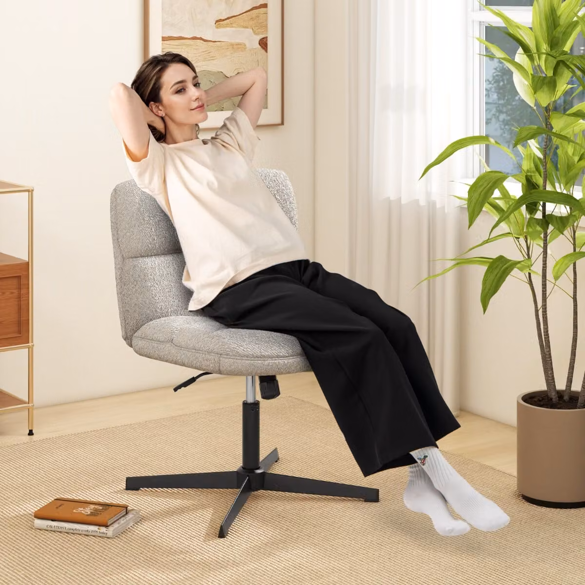 Sedia da ufficio Costway moderna in tessuto grigio chiaro con rotazione a 360 gradi e altezza regolabile per studio e home office