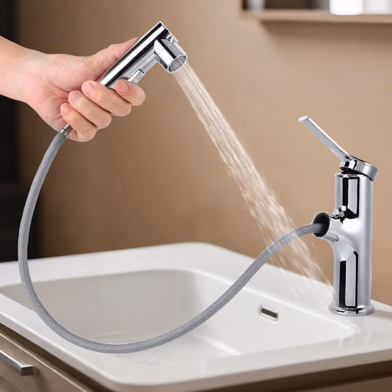 Rubinetto con doccetta estraibile, ideale per bagno e cucina