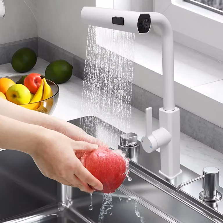 Rubinetti da cucina estraibili con 3 modalità di erogazione