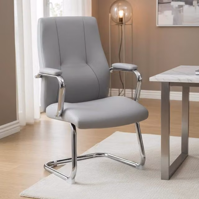 Sedia da ufficio Lucana DMORA con braccioli in ecopelle grigia, seduta ergonomica per sala d'attesa o home office, L: 61 cm, H: 101 cm – 1