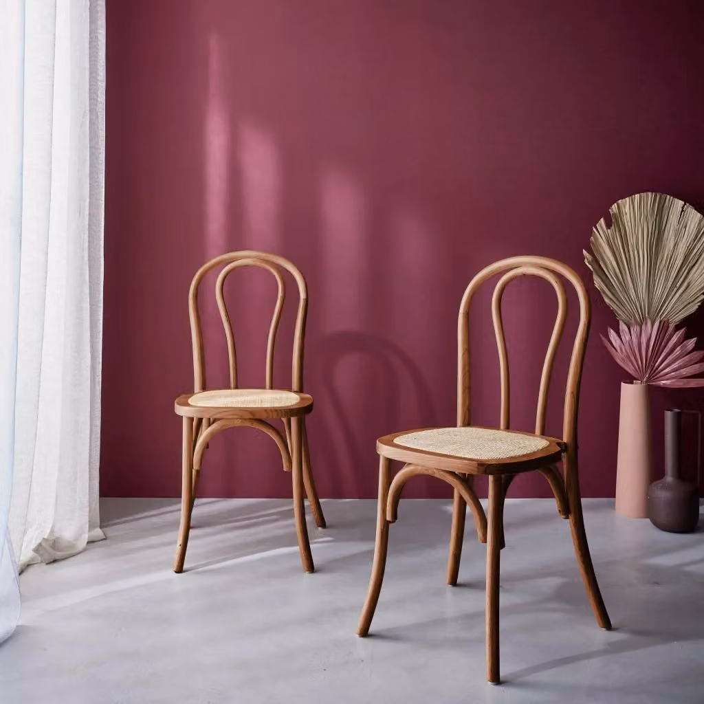 Set di 2 sedie impilabili Sweeek in legno e rattan color noce per cucina e sala da pranzo – 2