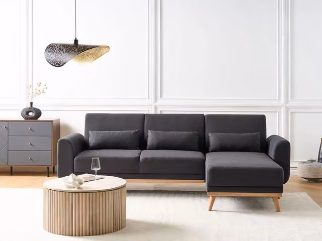 Divano letto ad angolo BELIANI nero con rivestimento in tessuto e gambe in legno di faggio, design moderno con cuscini inclusi e coperture rimovibili, L/P/H: 258 x 147 x 88 cm