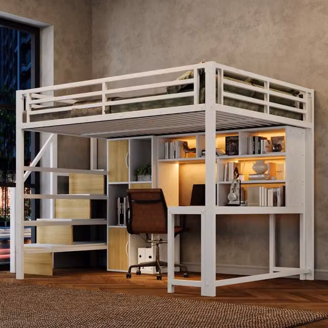 Letto a soppalco 140 x 200 cm; struttura in metallo; scala-armadio; ripiano contenitore; striscia LED; metallo; bianco