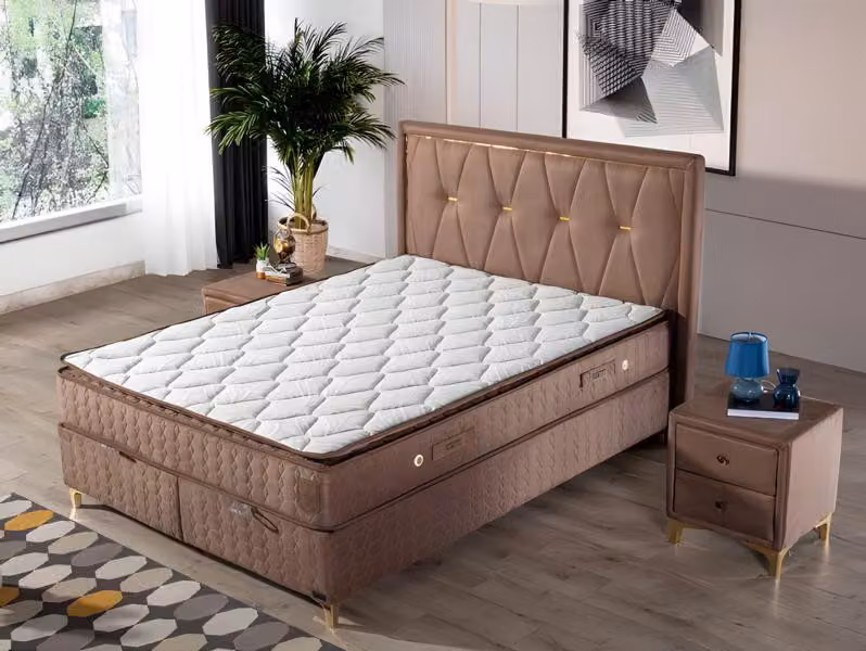 Luxuriöses Boxspringbett Elegantes Kopfteil für höchsten Komfort und Stil