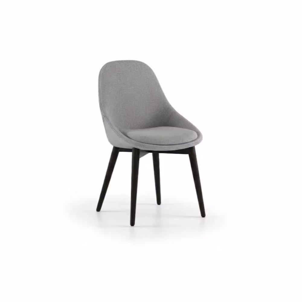 Set di 4 sedie da pranzo Delphi Duzzle imbottite in tessuto grigio chiaro con struttura in legno massello di noce – 2