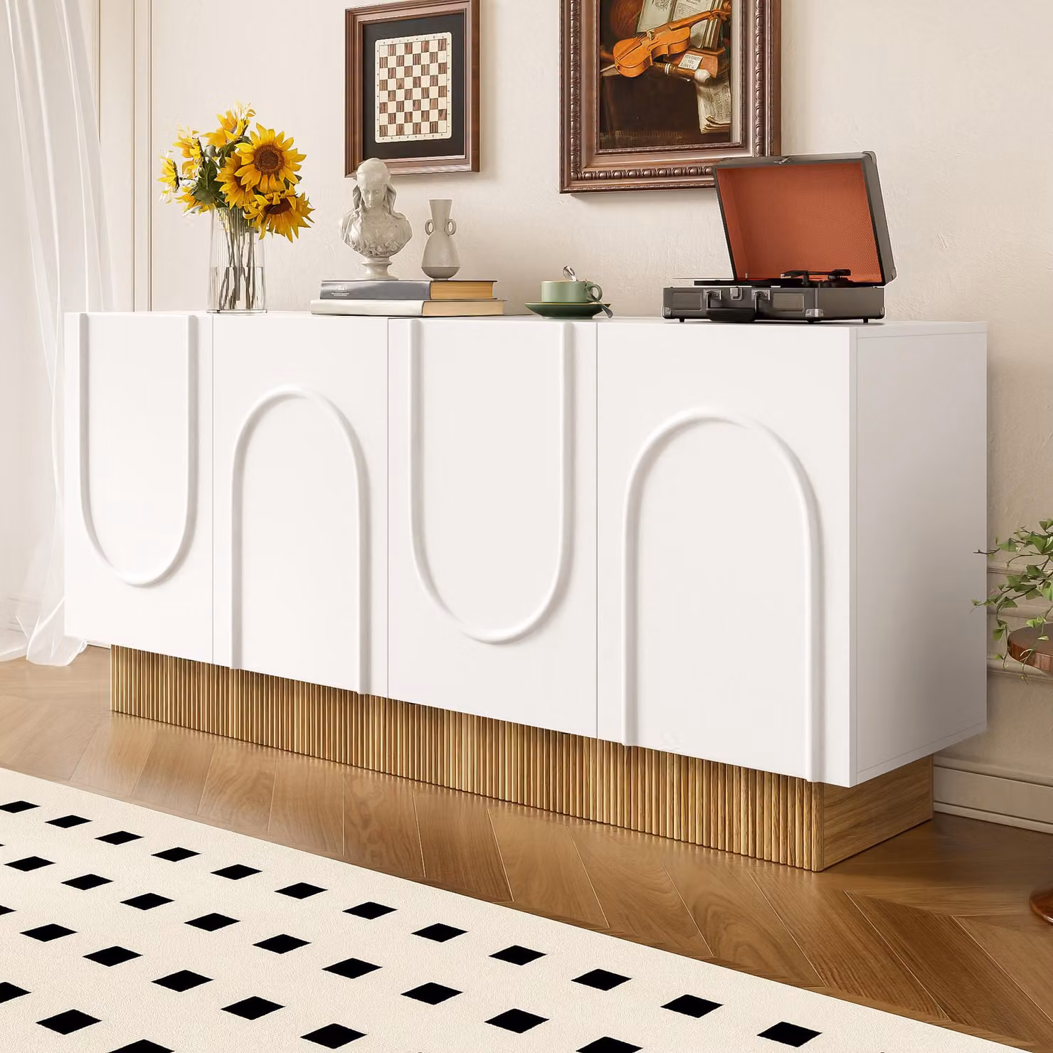 Merax Credenza moderna a 4 ante in look legno, design opaco con rilievi a U, cassettiera con ampio spazio per il soggiorno e la sala da pranzo, bianco
