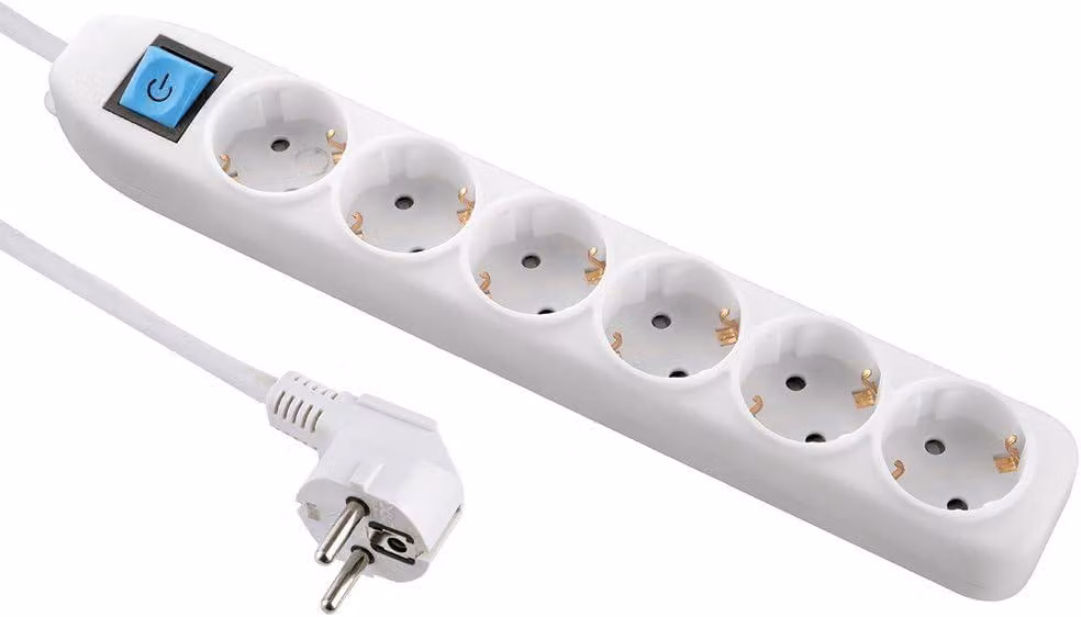 Multipresa Electraline a 6 prese con interruttore, cavo da 1,5 m, bianca