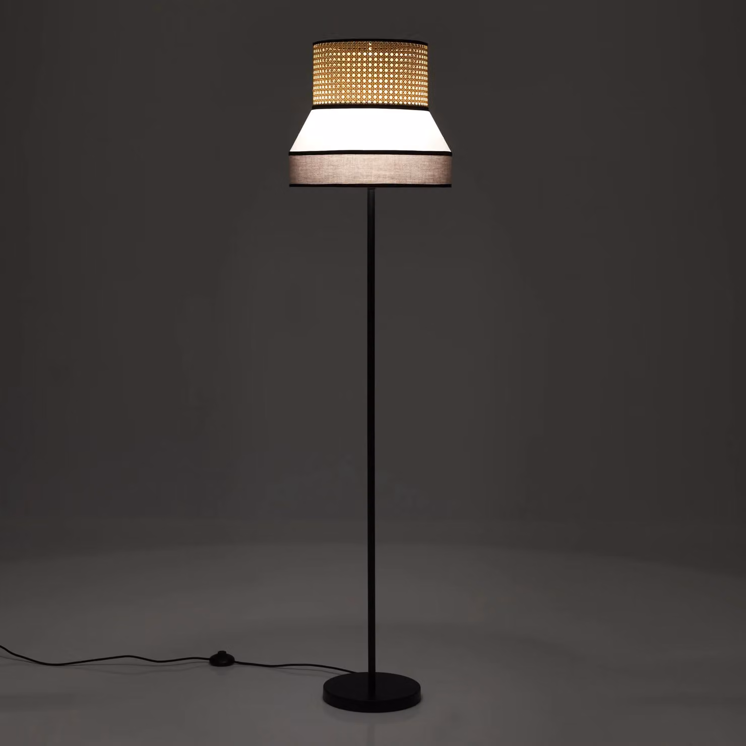 Lampada da terra ORESTELUCHETTA in tessuto multicolore con struttura in metallo, H: 165 cm, Ø: 40 cm – 2