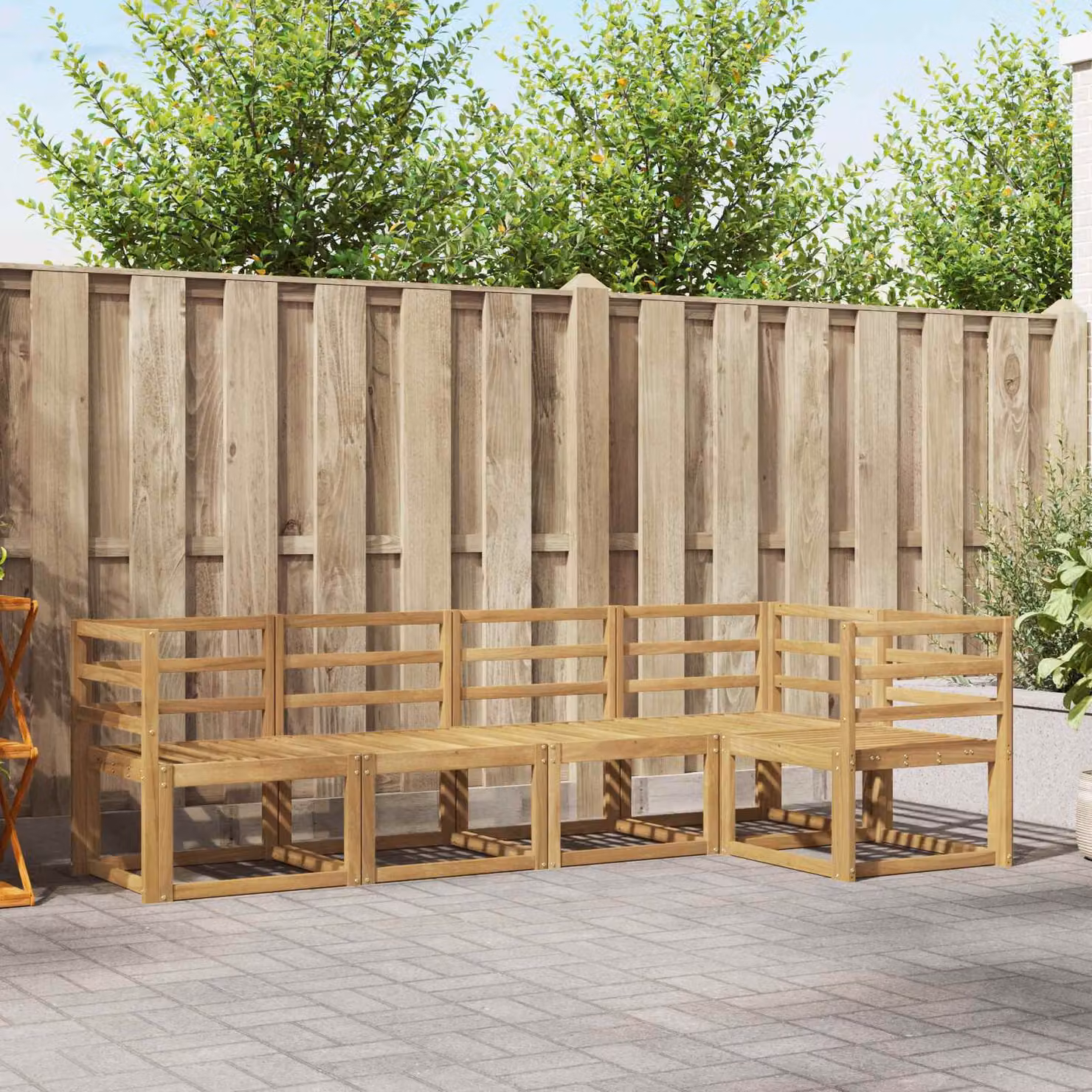 Set di divani da esterno vidaXL a forma di L in legno di acacia massello con cuscini bianchi e marroni per giardino e terrazza
