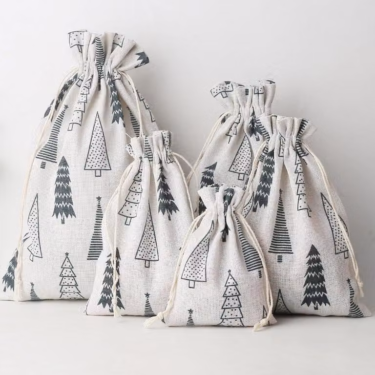 Calendario dell'Avvento con 25 sacchetti in juta, dimensioni 10x14 cm, colore naturale, con cordoncino