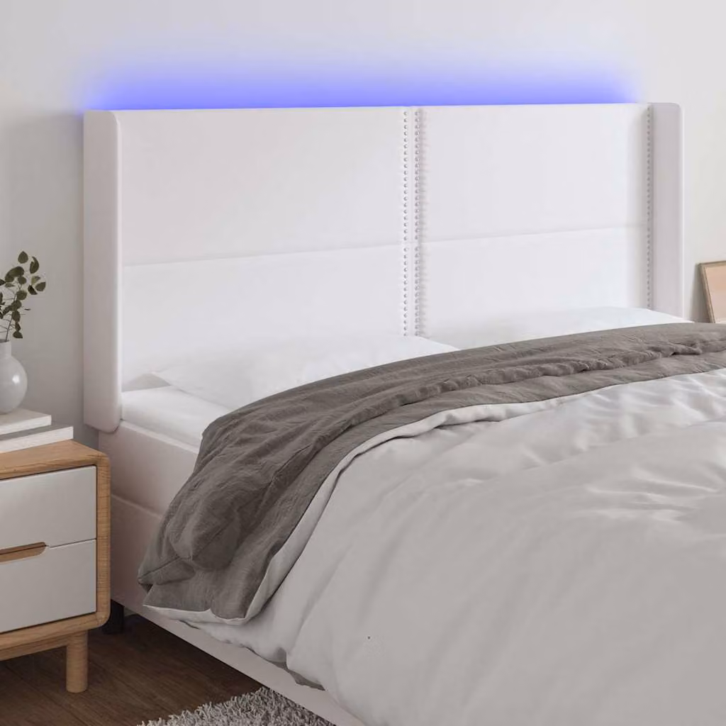 Testiera per letto con illuminazione LED e porta di ricarica USB vidaXL in similpelle bianca, L: 203 cm, P: 16 cm, H: 118/128 cm