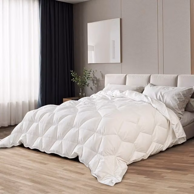 Piumino 4 Stagioni The White Stone con Clip, Imbottitura in Fibra Cavillata Anallergica e Traspirante, Colore Bianco, L/P/H: 260 x 210 cm