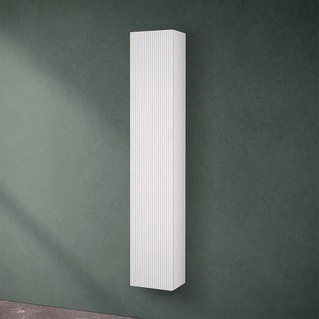 Pensile bagno sospeso Bali bianco opaco con ante a battente e design cannettato, Altezza: 150 cm