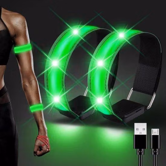 2 braccialetti LED ricaricabili, riflettenti, con LED, per corsa, con fascia lampeggiante regolabile, braccialetti di sicurezza per braccio/polso/caviglia/gamba, corsa, bicicletta (verde)