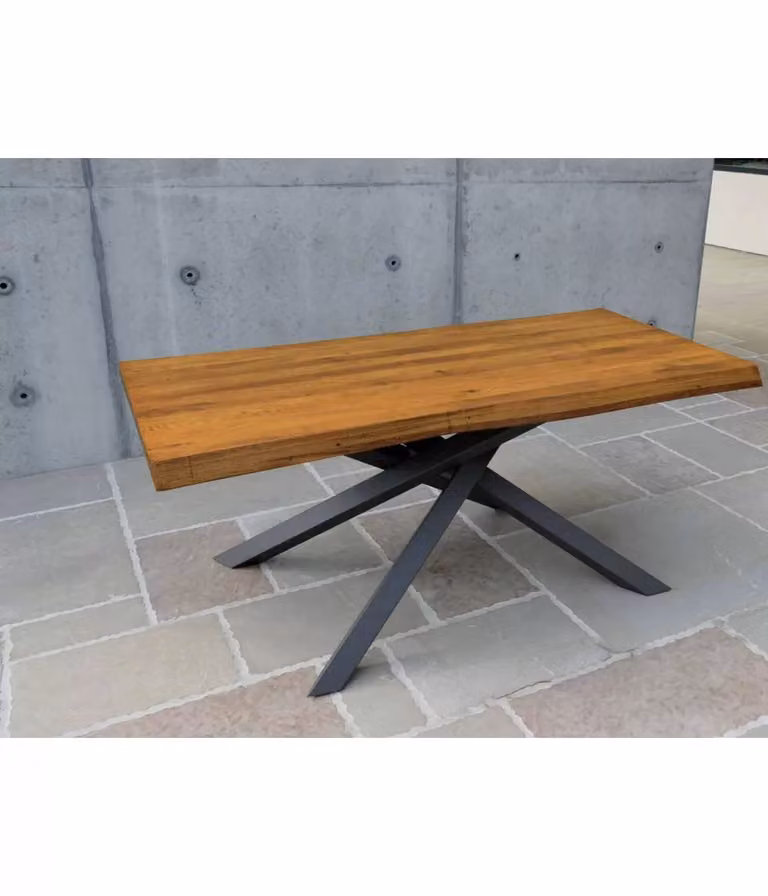 Tavolo fisso Big Table in rovere massello nodato marrone con bordo live edge e struttura a X di Mobili 2G L/P/H: 180 x 90 x 76 cm