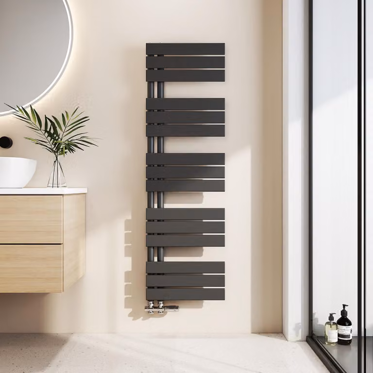 EMKE radiatore bagno piatto 1320x400mm nero pannello scaldasalviette asciugacapelli porta asciugamani attacco laterale per bagno acqua calda 570W senza elemento riscaldante