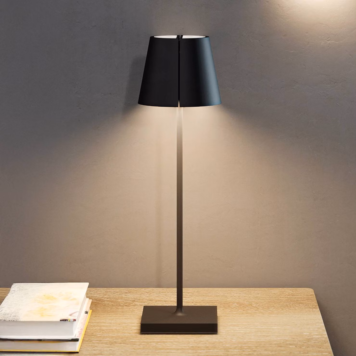 Sigor Lampada da tavolo a LED Nuindie tango, dimmerabile, Nero, Soggiorno / Sala da pranzo, Alluminio, Lampada da tavolo LED