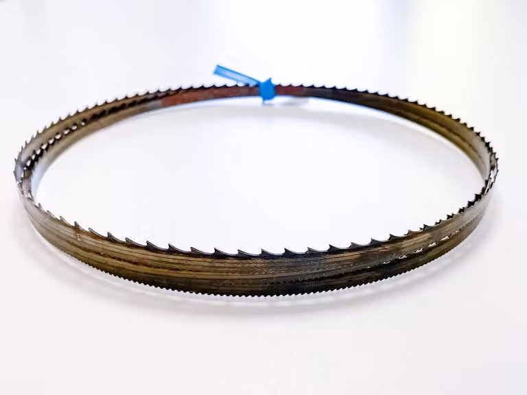 3 lame per sega da banco, dimensioni 1592 x 8 x 0,65 mm, con dentatura smussata per seghe a nastro modello Z 4