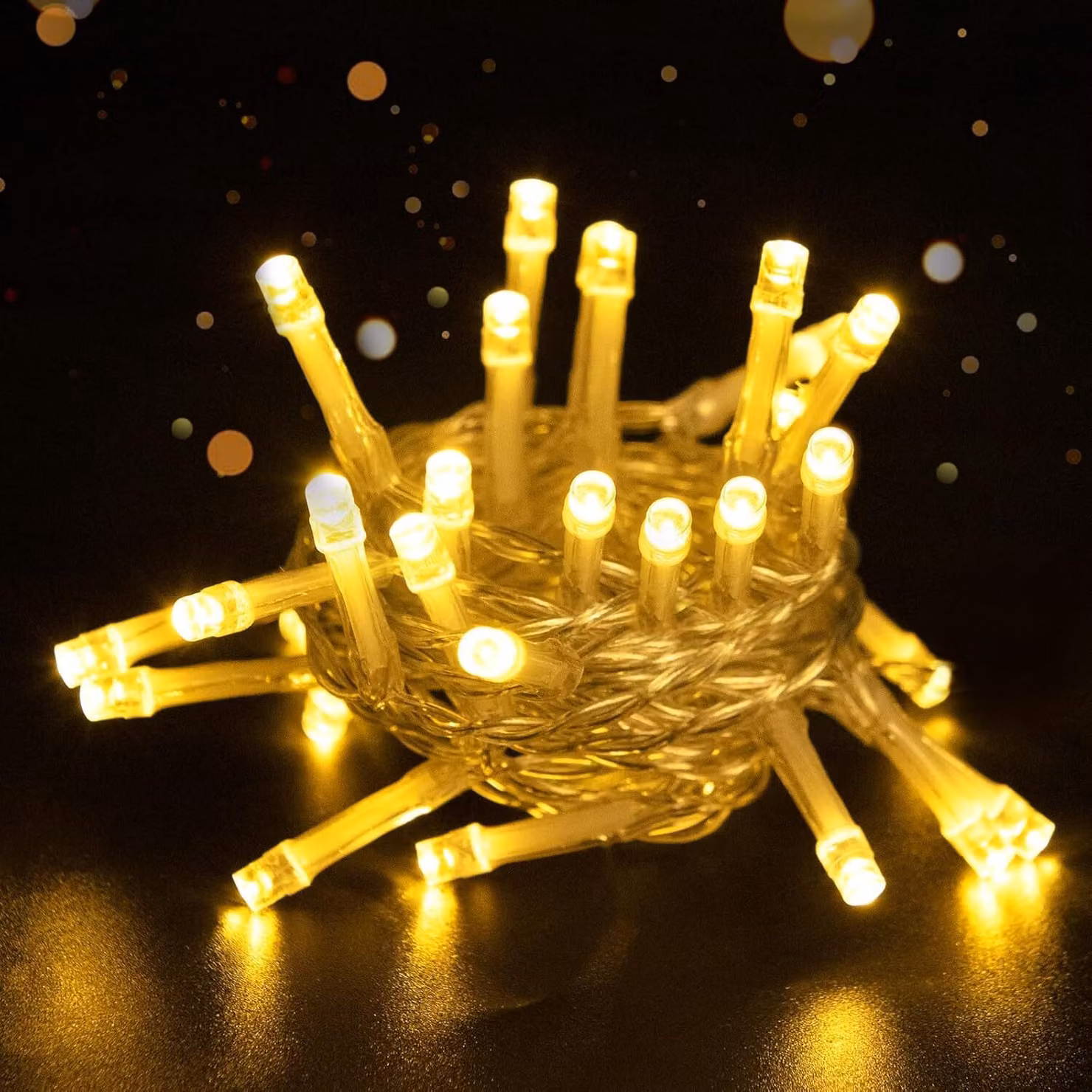Catena luminosa da 3 metri - 30 LED - Alimentazione a batteria - Grado di protezione IP65 (resistente all'acqua) - Con timer - Luce bianco caldo - Motivo Halloween