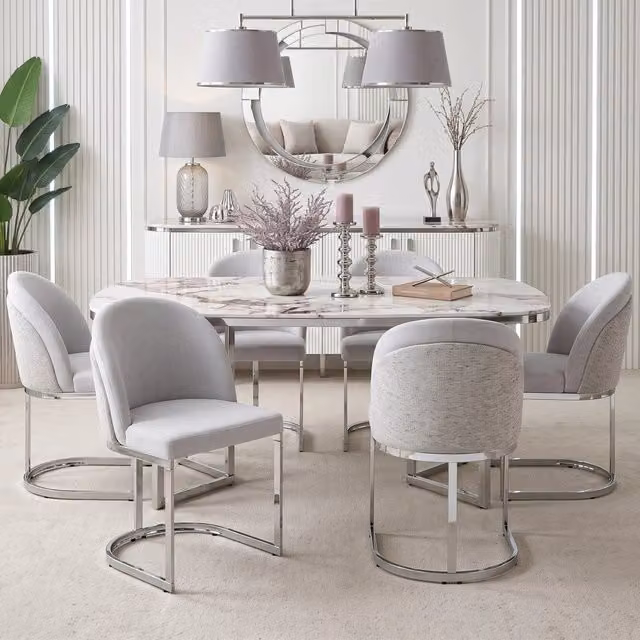 Set di 4 sedie da pranzo OKWISH in ciniglia grigia con schienale doppio e gambe in metallo argentato lucido