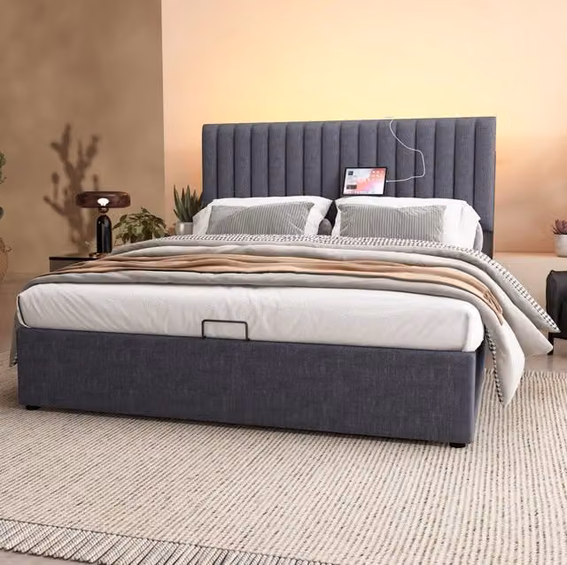 Letto matrimoniale 140x200 cm con LED e USB; contenitore testiera; lino; grigio (Senza materasso)