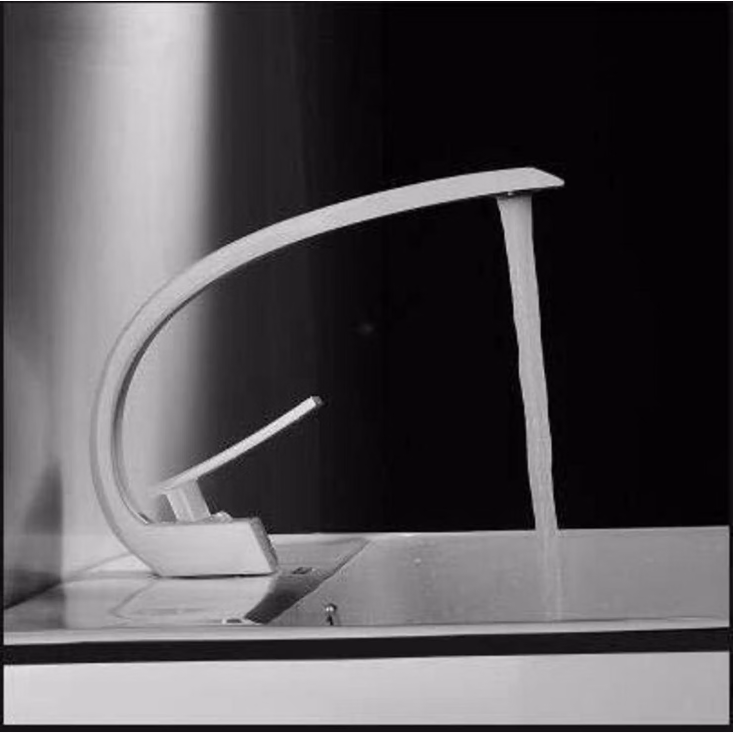 Miscelatore per lavabo da bagno, design moderno, nero/oro, bianco, monocomando