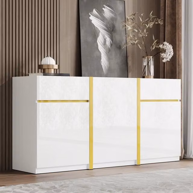 Credenza moderna con 3 ante e 2 cassetti in MDF e truciolare, finitura bianco lucido e oro, L: 160 cm, P: 40 cm, H: 78 cm