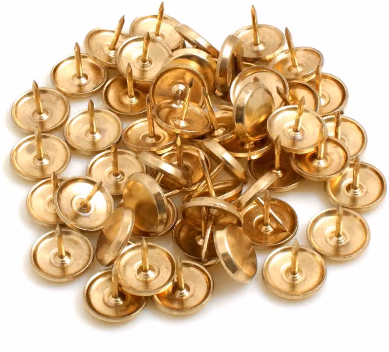 Chiodi per tappeti, 50 pezzi - diametro 18 mm - in ferro e ottone