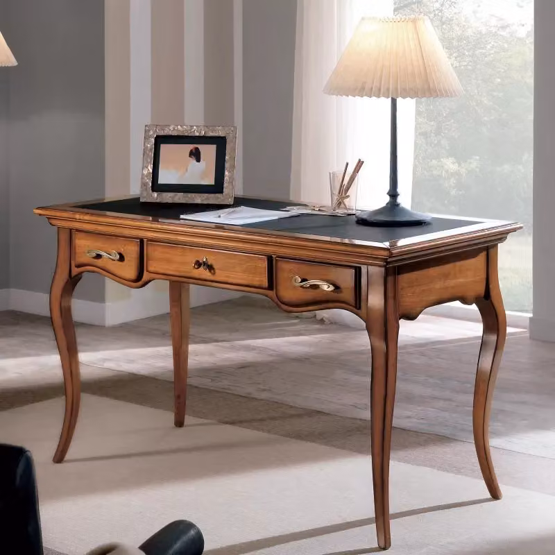 Scrivania classica Bassano in legno e pelle con 3 cassetti Mobili 2G L: 130 cm, P: 70 cm, H: 78 cm – 2