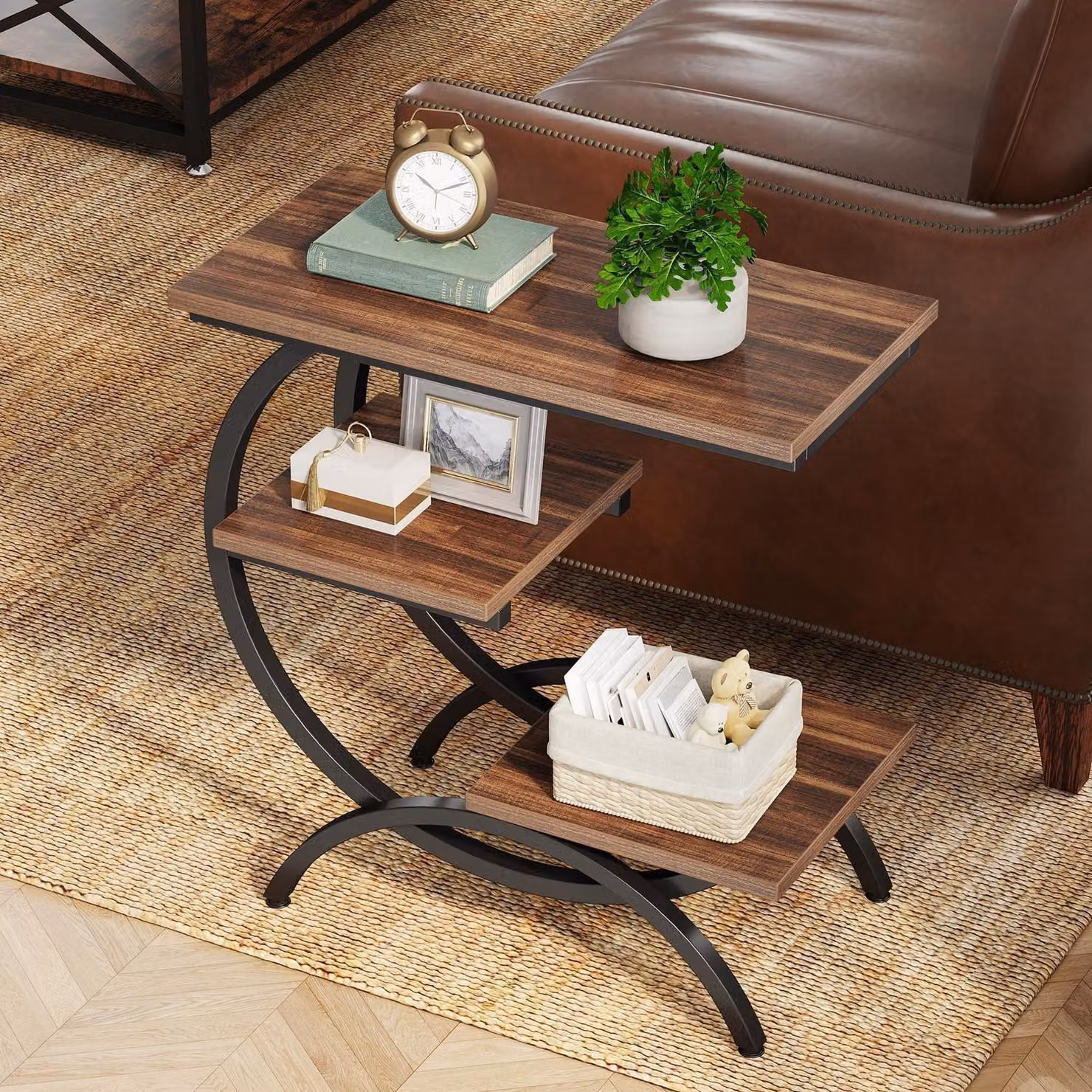 Tavolino laterale a 3 ripiani, color marrone scuro, in legno e metallo, dimensioni 60 x 30 x 65 cm