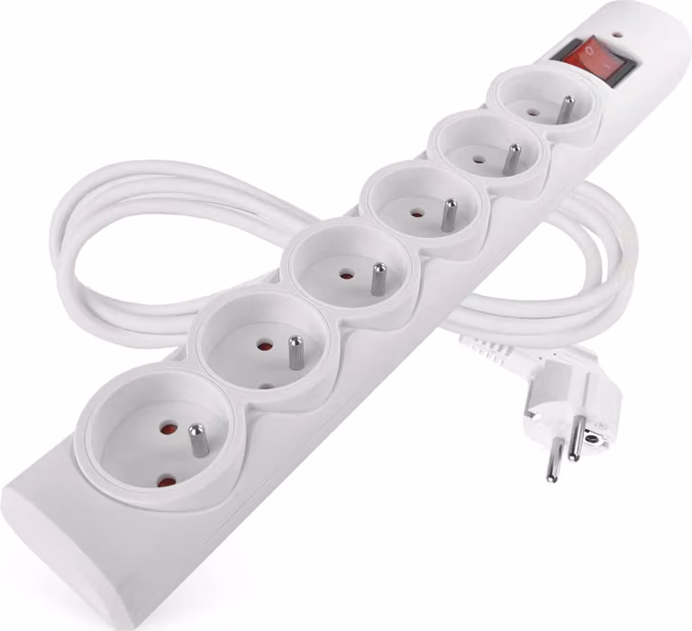 Limitatore di sovratensione EMOS con LED, 6 vie, cavo 1,5 m, prese ruotate di 45°, interruttore, 2300W/10A, per uso interno, bianco, P54015