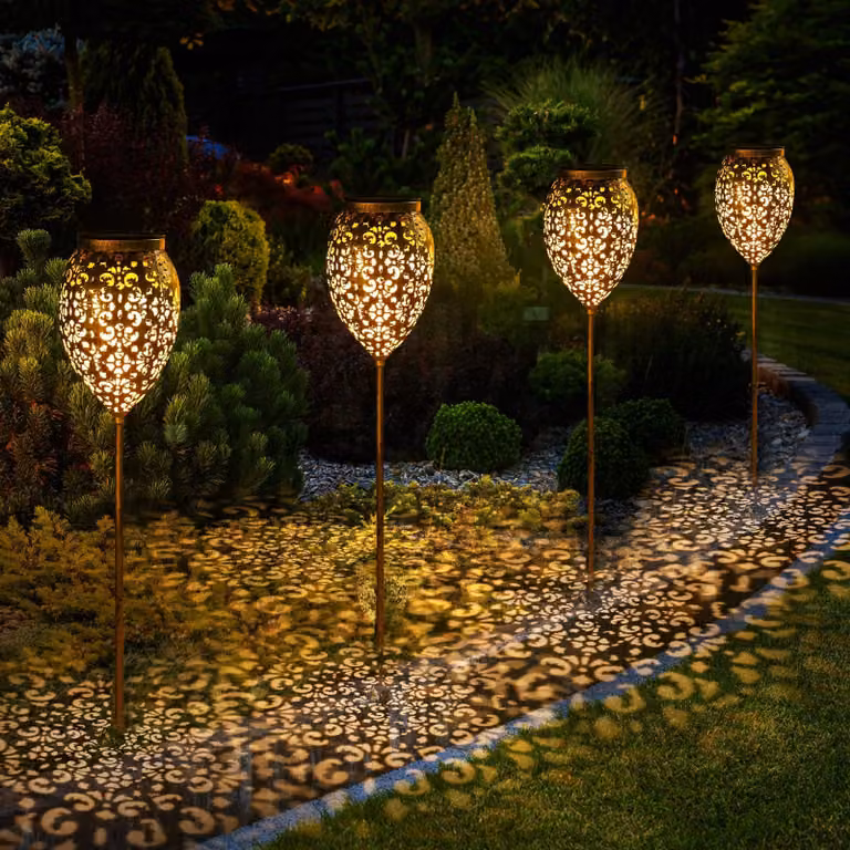 Set di 4 luci da giardino solari, in metallo, grado di protezione IP65, colore bronzo, dimensioni 52/69 cm
