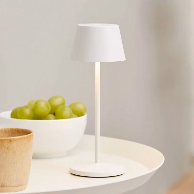 LOOM DESIGN Lampada da tavolo LED ricaricabile Modi Micro, IP65, bianca dimmerabile, Bianco / Opale, Alluminio, Moderno