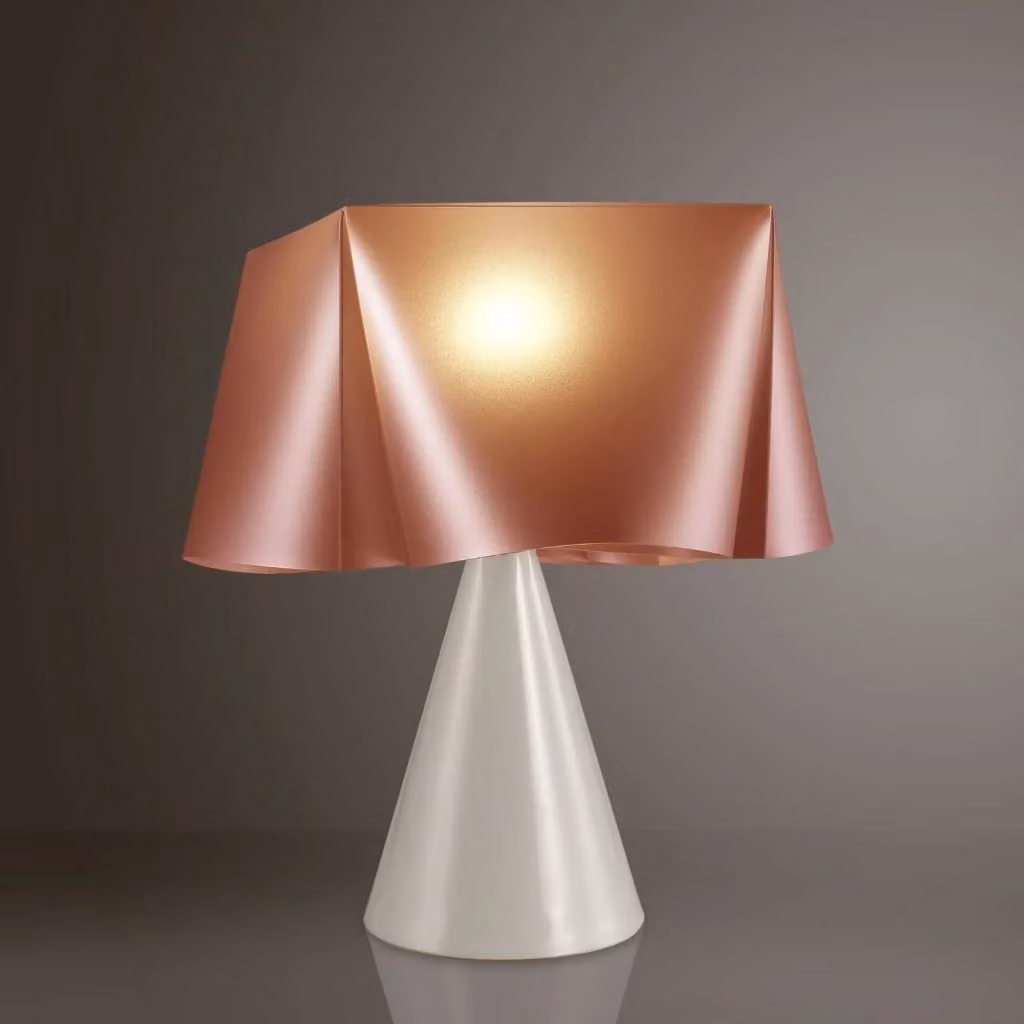 Lampada da tavolo IPERBRIKO a cono in plastica color copper, H 32 cm, L 28 cm – 2