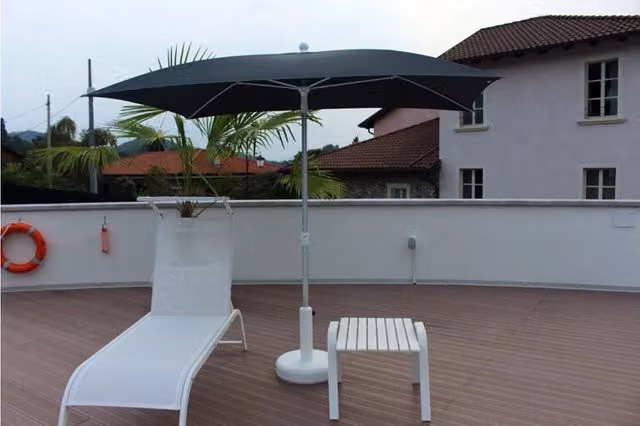 Ombrellone a palo centrale Superalux Rett 240x150 - Antracite