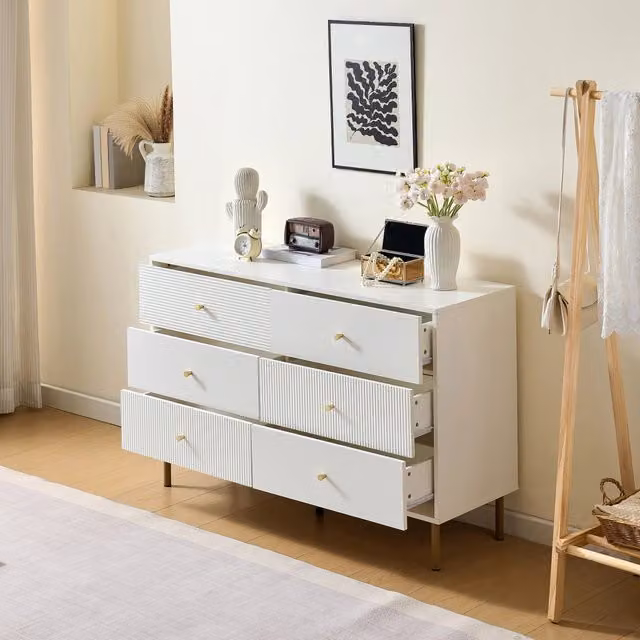 Cassettiera moderna 6 cassetti in MDF bianco con maniglie in lega di zinco e gambe in acciaio 120 × 40 × 78 cm