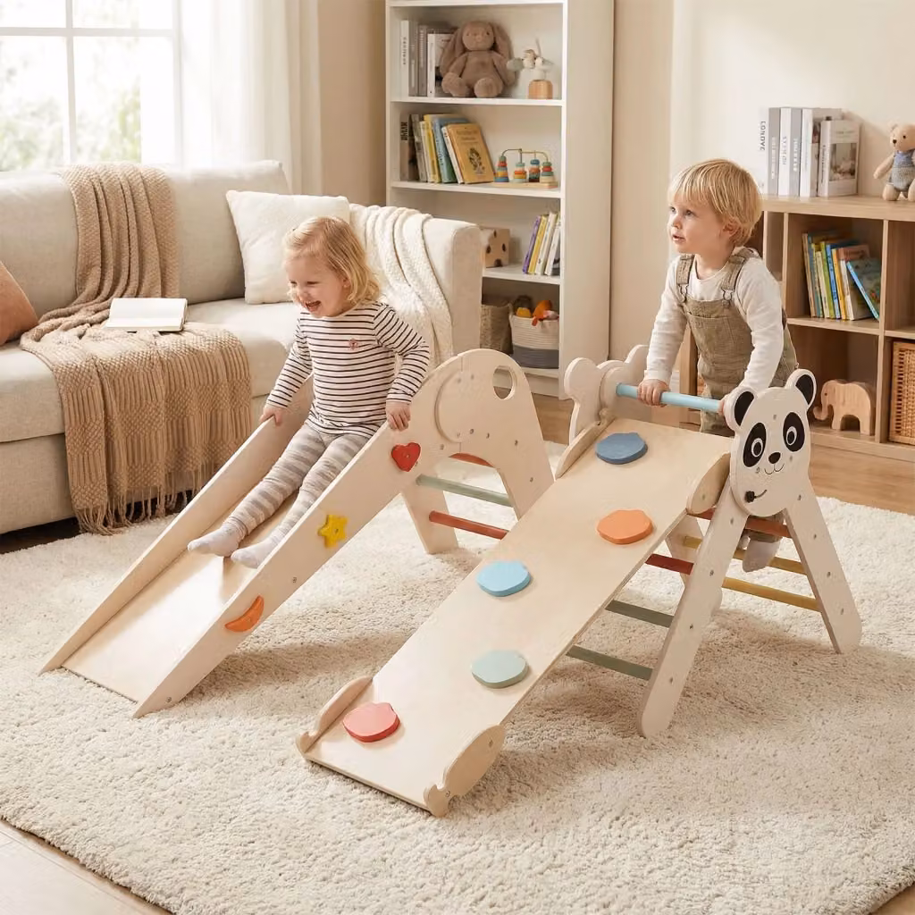 Set triangolo arrampicata Montessori pieghevole a tema panda con scivolo, rampe e scala in legno, Beige, L 120 cm x P 65,5 cm x H 72,5 cm – 2