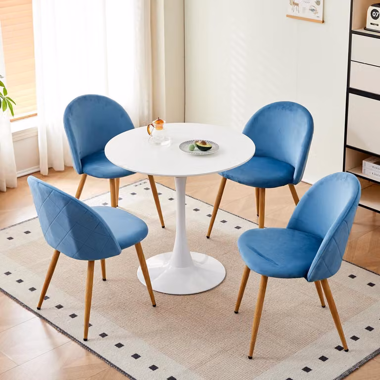 Set da pranzo composto da un tavolo e 4 sedie, tavolo rotondo da 80x80 cm, sedie in velluto con schienale alto, colore blu/bianco