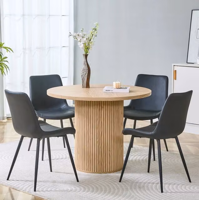 Set da pranzo con tavolo rotondo e 4 sedie
