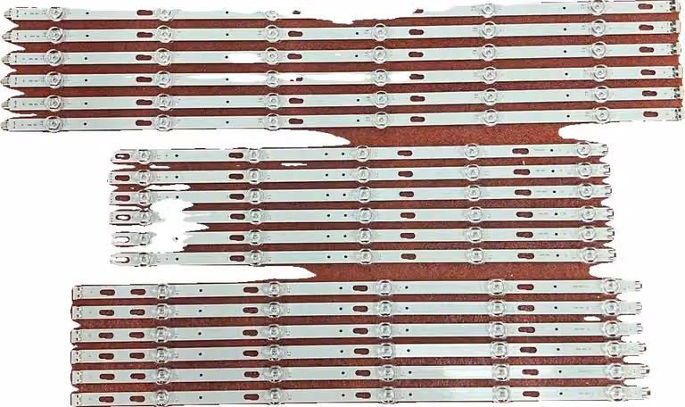Strisce LED per televisori, facili da installare, compatibili con vari modelli, migliorano l'esperienza visiva