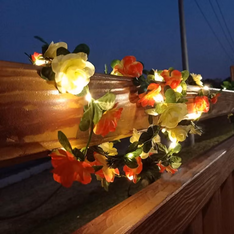 Catena luminosa solare a forma di rosa, 20 LED, 8 modalità, 2 metri, impermeabile, ideale per decorazioni da esterno