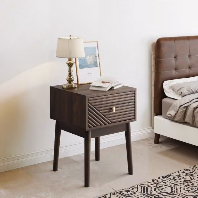 Comodino moderno REDOM marrone con design a righe e finitura opaca L/P/H: 40 x 40 x 55 cm