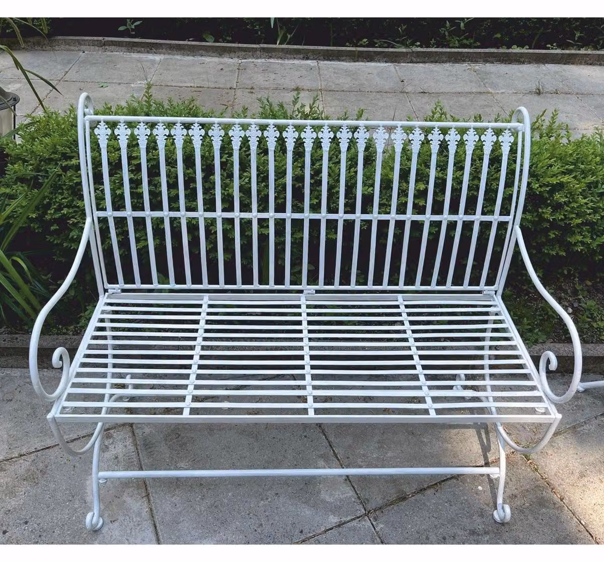 Casa Padrino Panca da giardino liberty bianca 103,5 cm - Mobili da giardino barocchi e liberty
