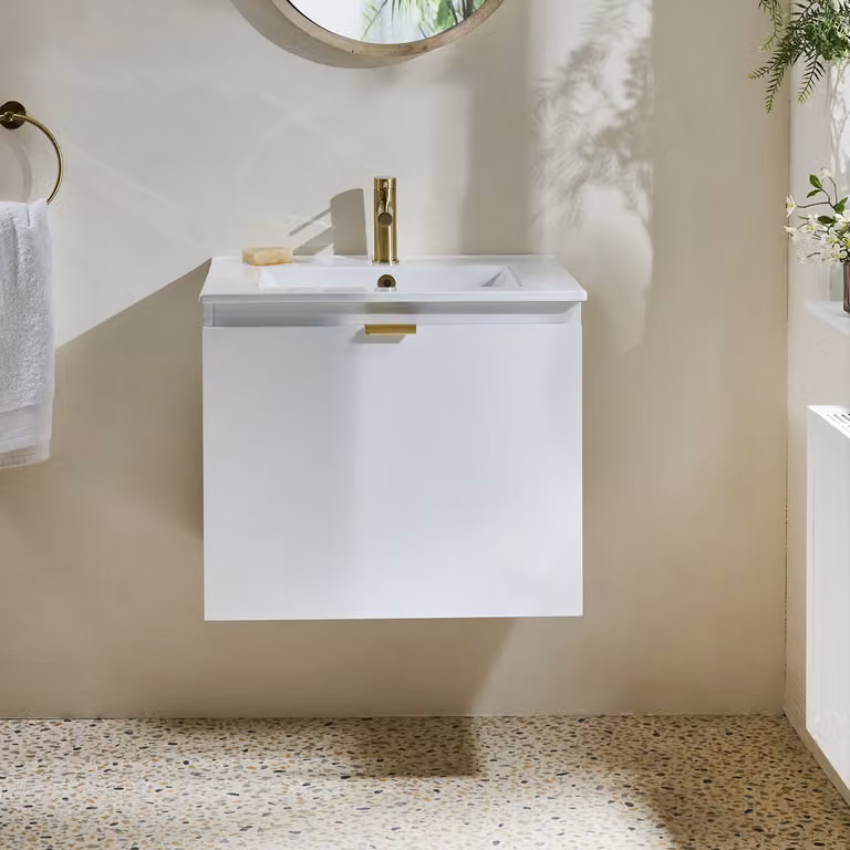 Mobile Bagno Bianco Sospeso da 600mm con Lavabo e Maniglia con Impugnatura a Dito in Oro Satinato - Cluo