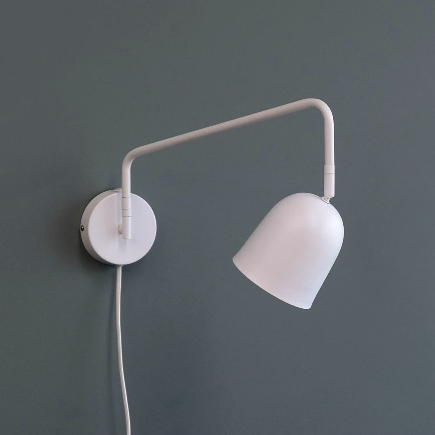 Dyberg Larsen Applique da parete di design Manchester, Bianco / Opale, Soggiorno / Sala da pranzo, Metallo, Design, Applique