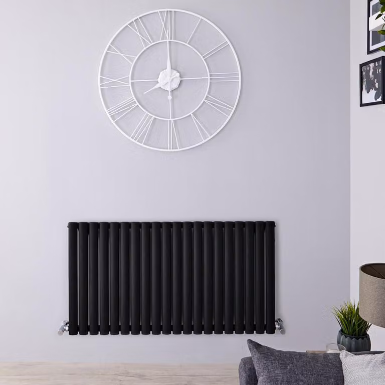 Radiatore Orizzontale Nero Opaco - 945W - 635 x 1180mm - Revive