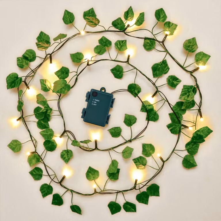 Catena luminosa a forma di edera, 2 metri, 20 LED bianco caldo, grado di protezione IP65, con timer, alimentazione a batteria