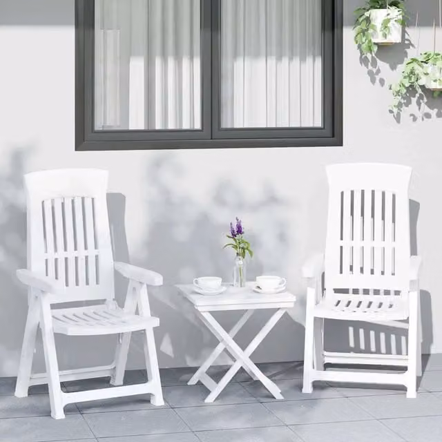 Set di 2 sedie pieghevoli reclinabili vidaXL in plastica bianca con braccioli per giardino – 1