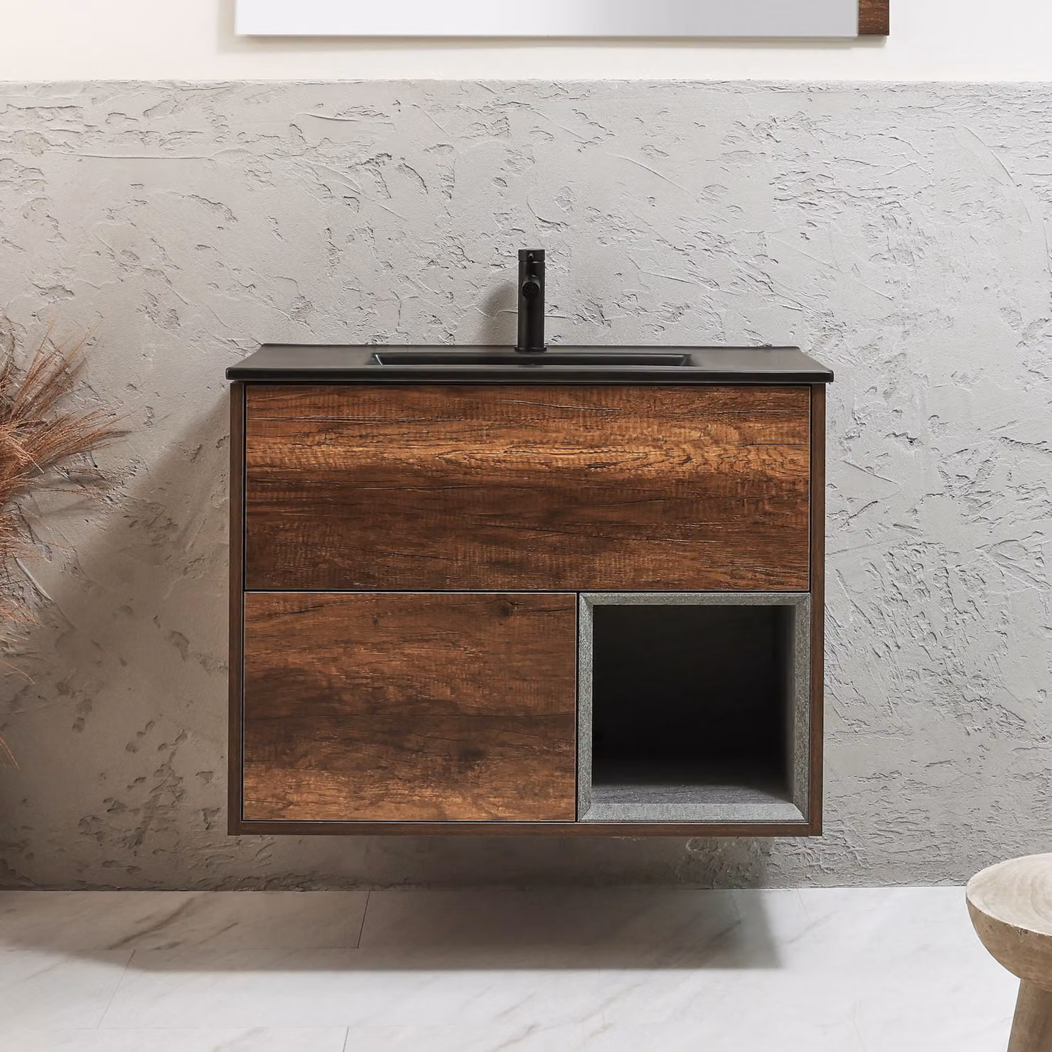 Mobile Bagno Sospeso Hoxton con Lavabo Color Grafite e Ripiano Aperto in Rovere Scuro HudsonReed L: 81,2 cm, P: 60 cm, H: 45,6 cm