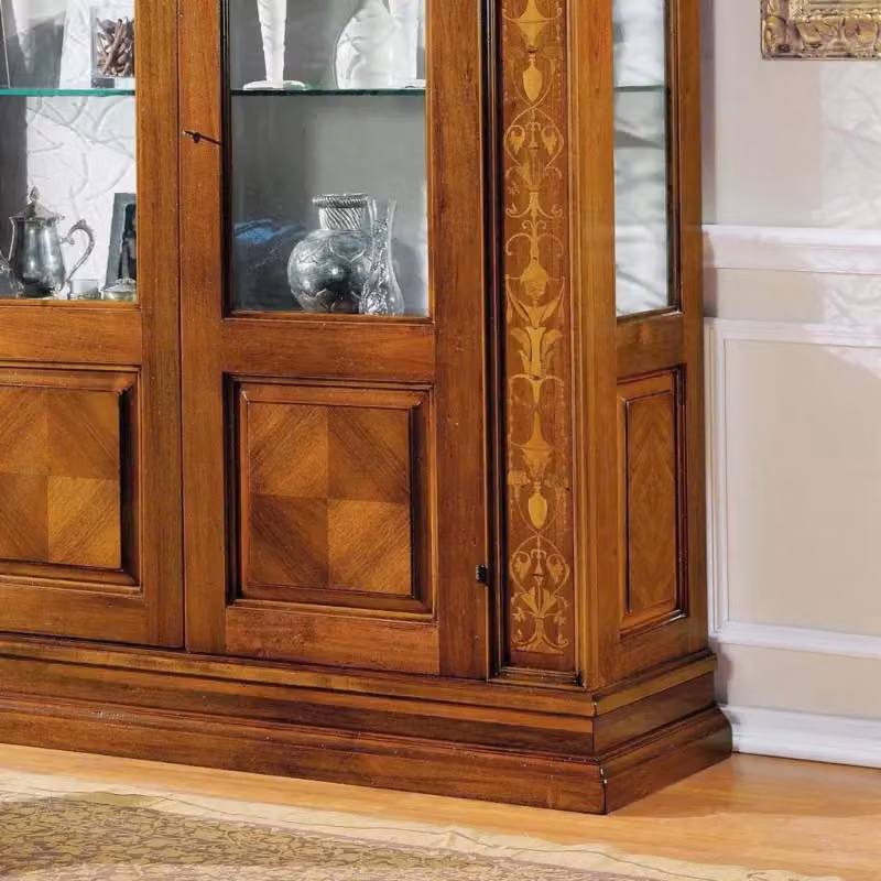 Vetrina classica con 2 ante in vetro e legno intarsiato Mobili 2G L: 158 cm, P: 53 cm, H: 215 cm – 5